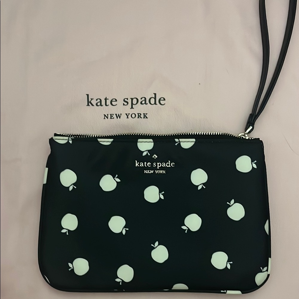 Kate Spade Black and White Wristlet